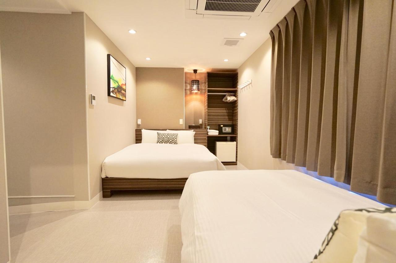 Hotel 88 Shinsaibashi Ōsaka Exterior foto