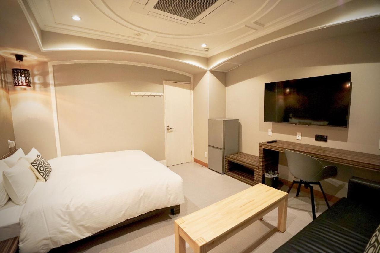 Hotel 88 Shinsaibashi Ōsaka Exterior foto